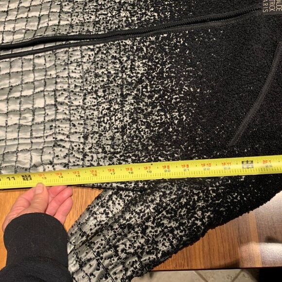 Claude Patrick Paris jacket, EUC, black and silver, fitted, fully lined - Picture 11 of 16